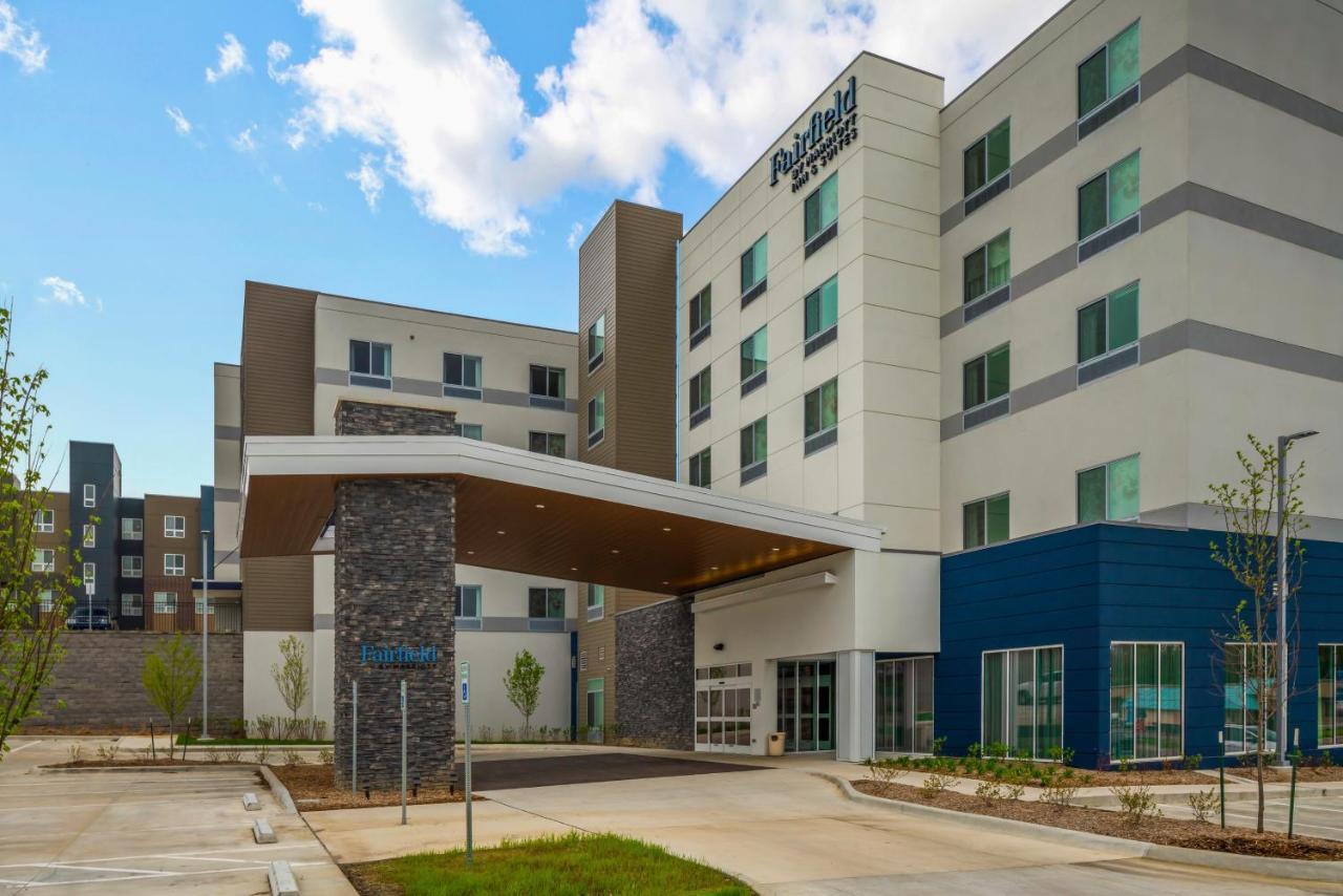 Fairfield By Marriott & Kansas North, Gladstone Hotel 3*