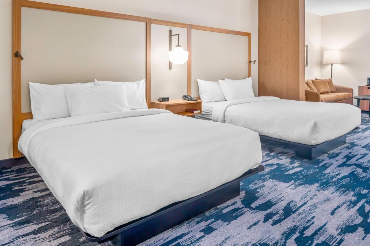 Fairfield By Marriott & Kansas North, Gladstone Hotel 3*